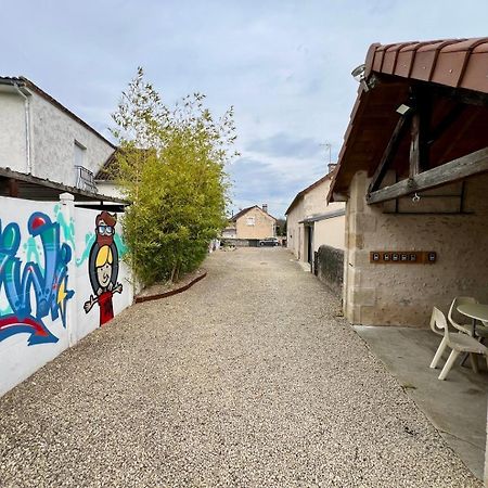 Chez Marcel - Maison 3 Chambres Lussac-les-Châteaux Kültér fotó