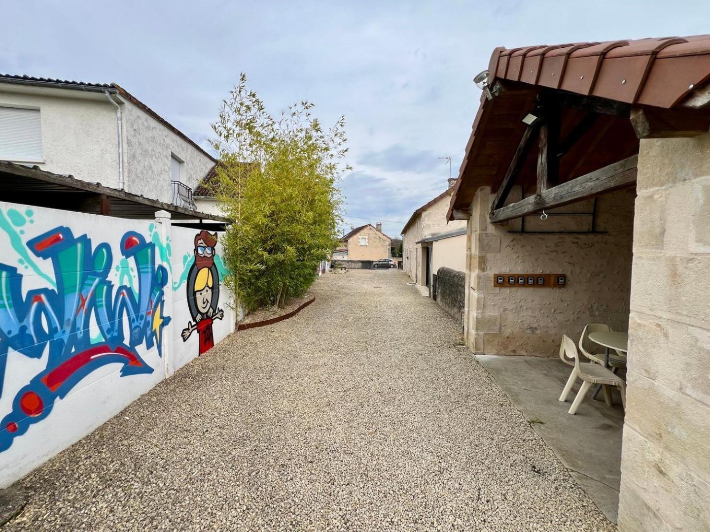 Chez Marcel - Maison 3 Chambres Lussac-les-Châteaux Kültér fotó