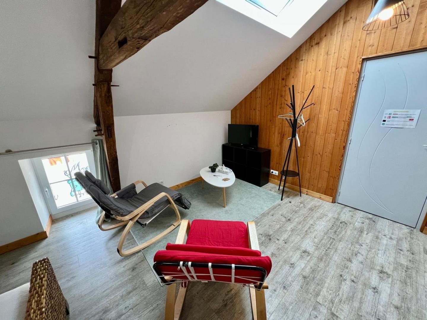 Chez Marcel - Maison 3 Chambres Lussac-les-Châteaux Kültér fotó