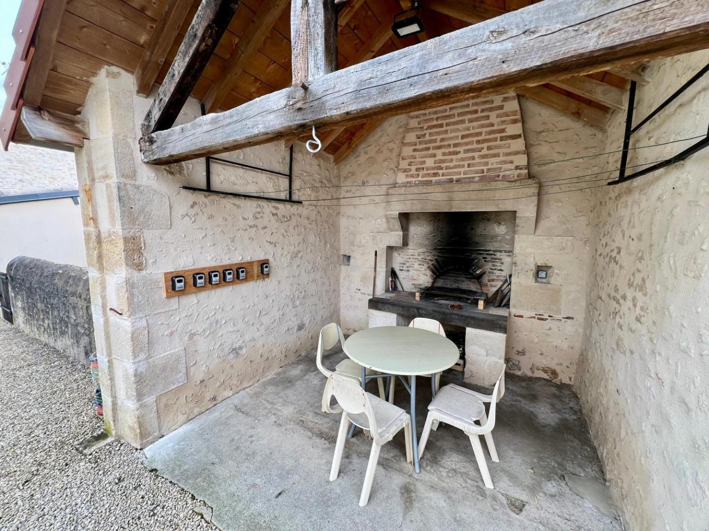 Chez Marcel - Maison 3 Chambres Lussac-les-Châteaux Kültér fotó
