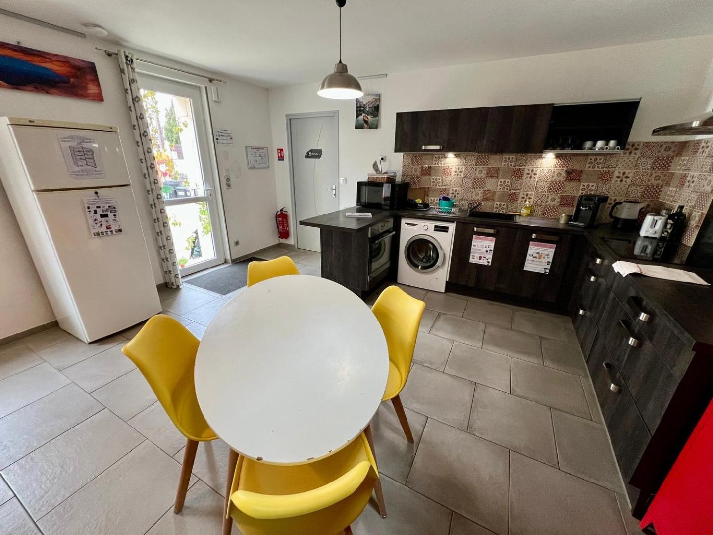 Chez Marcel - Maison 3 Chambres Lussac-les-Châteaux Kültér fotó